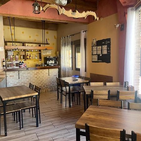 Hotel Hostal Sahagún Zewnętrze zdjęcie
